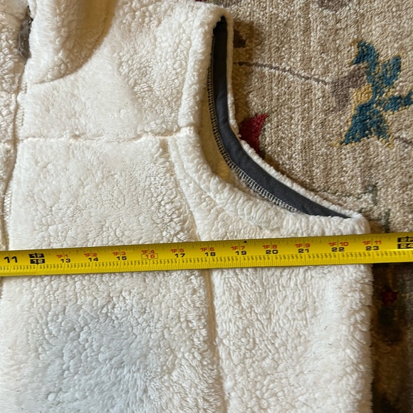 Free Country Womens Faux Fur Vest Size XL Soft Sleeveless Zip Pockets White - Picture 6 of 14